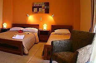 Otel Lithies & 3*
