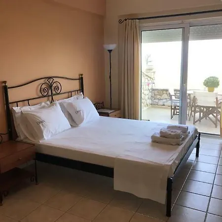 Otel Lithies &